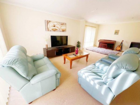 Spacious cheerful and comfortable family home